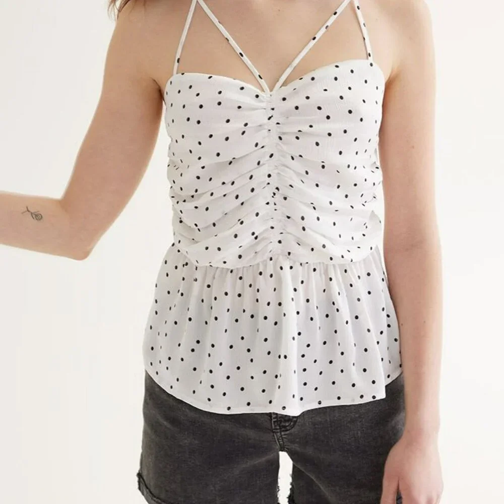 Sleeveless Peplum Top with Sweetheart Neckline - Picture 2 of 5